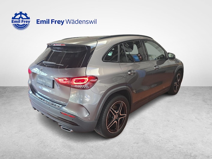 Vehicle image MERCEDES-BENZ GLA 250