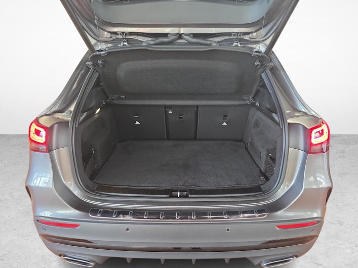 Vehicle image MERCEDES-BENZ GLA 250