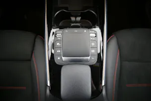 Mercedes-Benz GLB 250 AMG Line 4matic