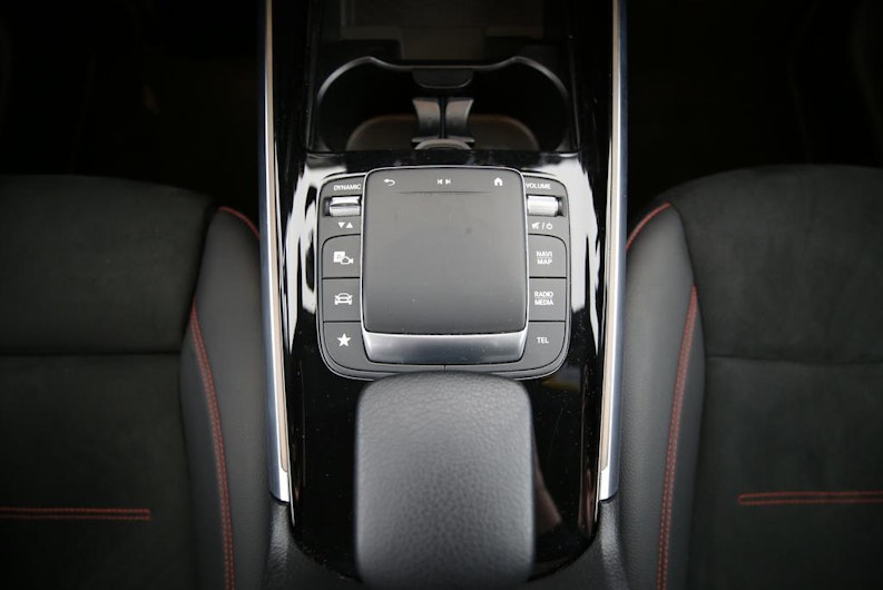 Fahrzeugbild MERCEDES-BENZ GLB 250