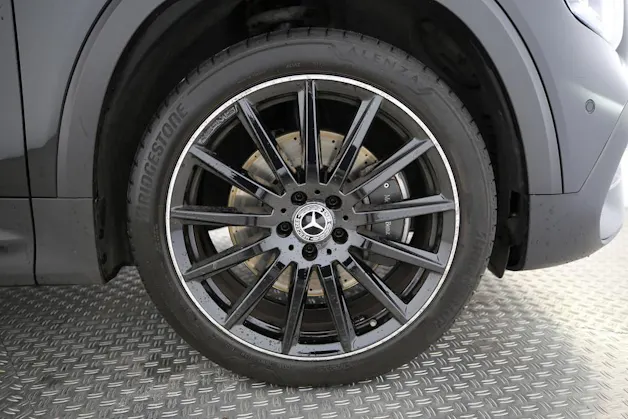 Mercedes-Benz GLB 250 AMG Line 4matic
