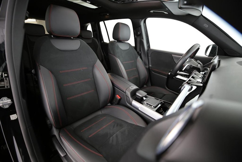 Fahrzeugbild MERCEDES-BENZ GLB 250