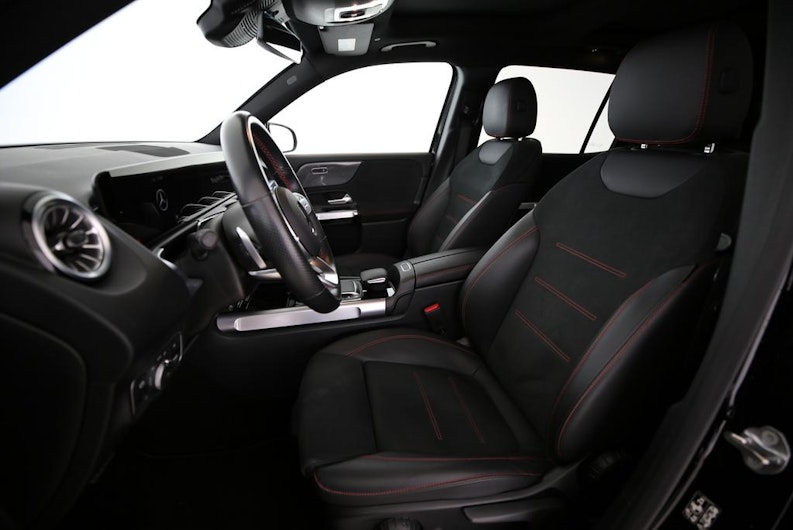 Fahrzeugbild MERCEDES-BENZ GLB 250