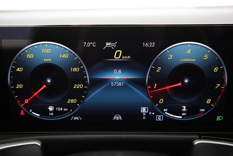 Fahrzeugbild MERCEDES-BENZ GLB 250