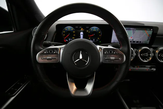 Mercedes-Benz GLB 250 AMG Line 4matic