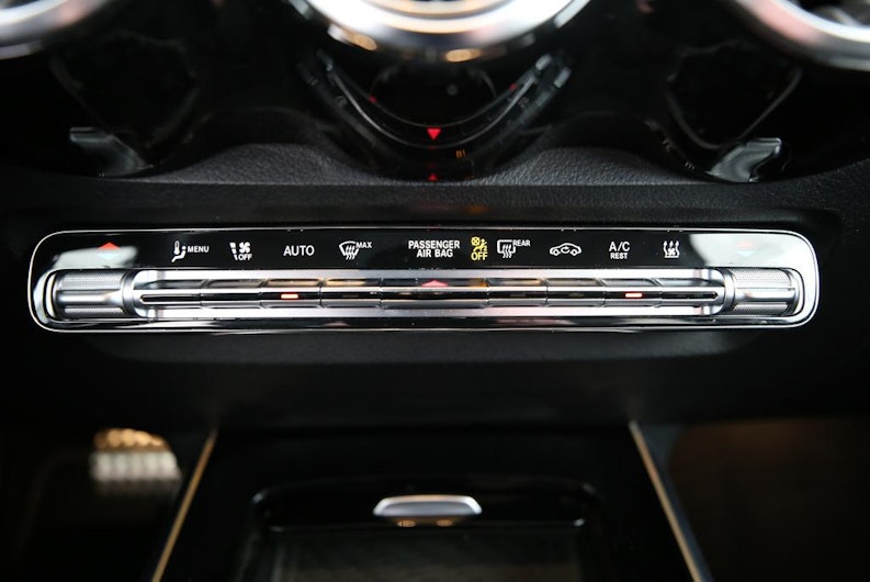 Fahrzeugbild MERCEDES-BENZ GLB 250