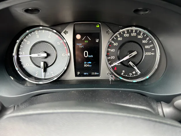 Toyota Hilux Double Cab.-Pick-up 2.4 D-4D 150 Style