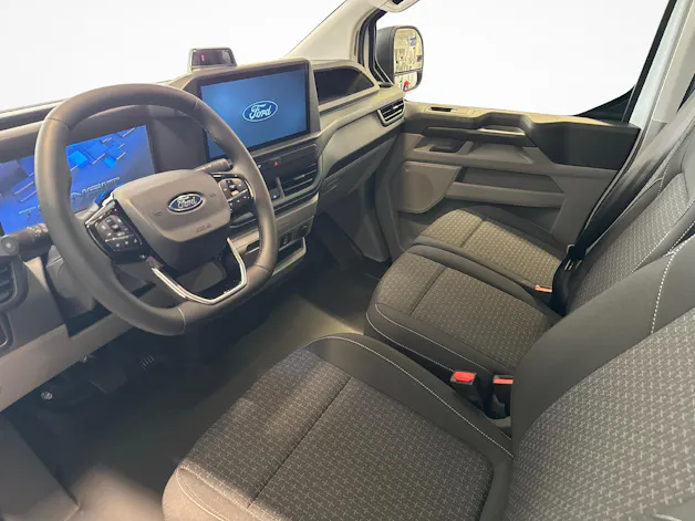 Ford Transit C Van 320 L1 2.5 Duratec 233 Trend PHEV