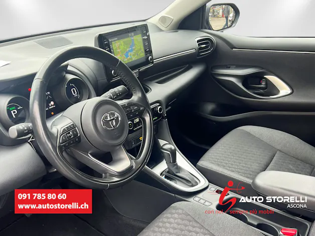 Toyota Yaris 1.5 VVT-i HSD Active