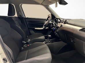 Vehicle image SUZUKI Swift 1.2 Compact+ Hybrid