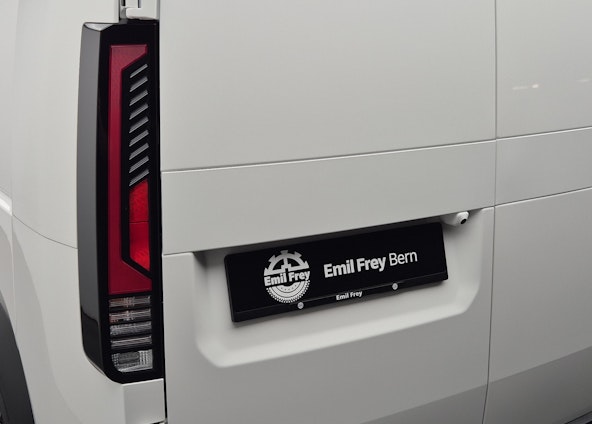 Vehicle image 17 Vehicle image 17