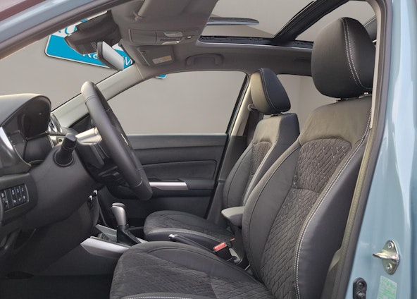 Vehicle image 5 Vehicle image 5