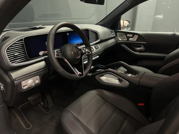 Mercedes-Benz GLE 350 de 4M - AMG / DISTRONIC / 360 Grad Kamera / Panorama-Dach / Memory