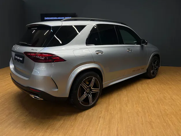 Mercedes-Benz GLE 350 de 4M - AMG / DISTRONIC / 360 Grad Kamera / Panorama-Dach / Memory