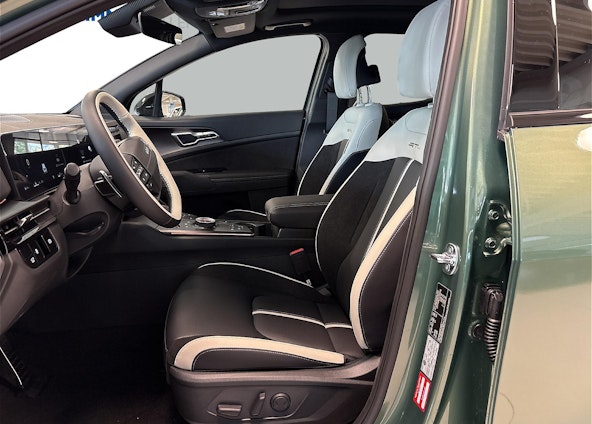 Vehicle image 7 Vehicle image 7