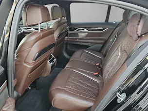 BMW 750i xDrive Steptronic
