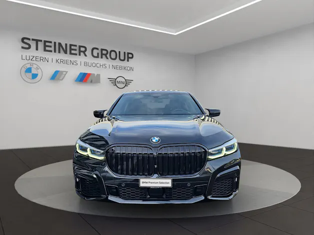 BMW 750i xDrive Steptronic