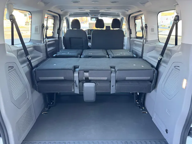 VW Caravelle 2.0 TDI 170 PS Automat 4 Motion / 9-Plätzer