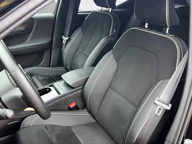 Volvo EX40 82kWh Twin Motor AWD Plus