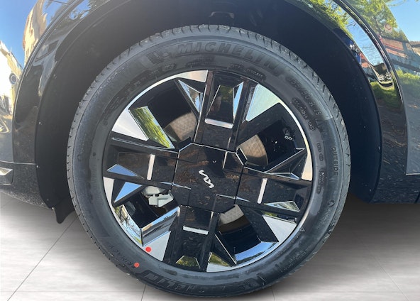 Vehicle image 12 Vehicle image 12