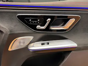 Mercedes-Benz EQE SUV AMG 43 4M - AMG / DISTRONIC / 360 Grad Kamera / Head-Up Display