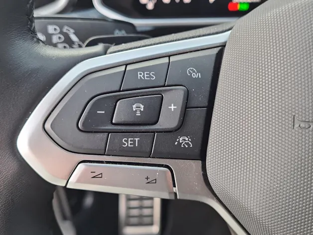 VW T-Roc 2.0 TSI R-Line DSG 4Motion
