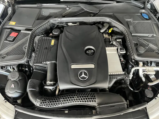 Mercedes-Benz C 250 AMG Line 7G-Tronic