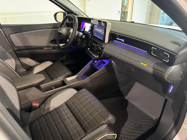 Renault R4 E-TECH ELECTRIC iconic 150PS Comfort Range