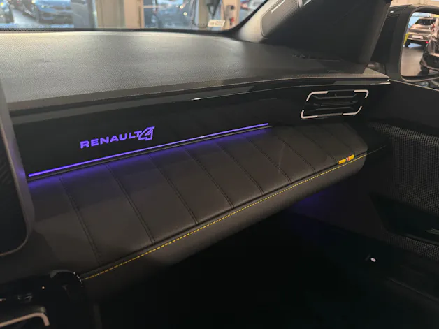 Renault R4 E-TECH ELECTRIC iconic 150PS Comfort Range
