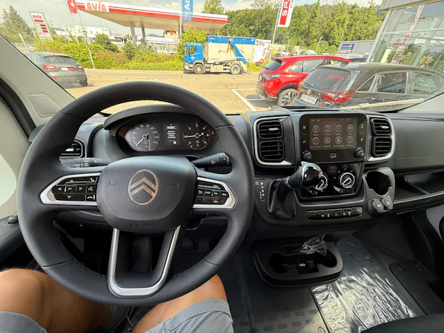 Citroën Jumper 35+ 2.2 BlueHDi 180PS L4H3 EAT8 270° Apple Car-Play alle Assistenten Beste Ausstattung im Angebot. Alle Grössen verfügbar