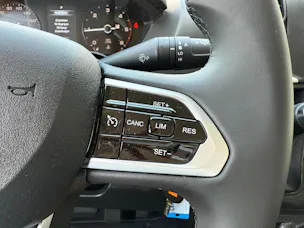 Citroën Jumper 35+ 2.2 BlueHDi 180PS L4H3 EAT8 270° Apple Car-Play alle Assistenten Beste Ausstattung im Angebot. Alle Grössen verfügbar