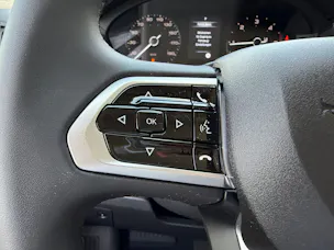 Citroën Jumper 35+ 2.2 BlueHDi 180PS L4H3 EAT8 270° Apple Car-Play alle Assistenten Beste Ausstattung im Angebot. Alle Grössen verfügbar