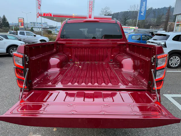 Isuzu D-MAX 1.9 CrewCab N60 Nitro Sport 4x4 Automat 5 JAHRE GARANTIEBei Garage Zöllig Finanzierung OHNE Zins möglich