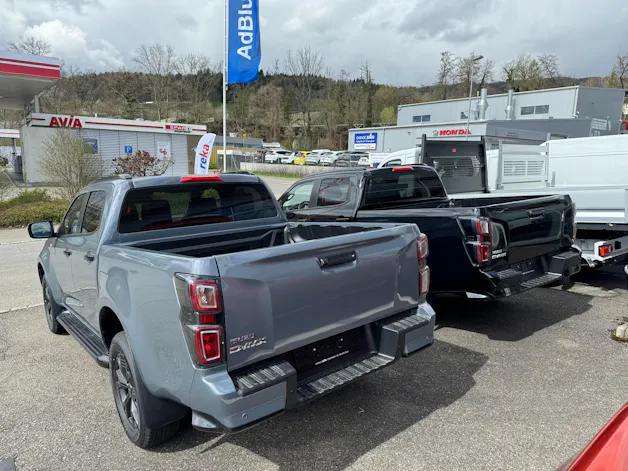Isuzu D-MAX 1.9 CrewCab N60 Nitro Sport 4x4 Automat 5 JAHRE GARANTIEBei Garage Zöllig Finanzierung OHNE Zins möglich