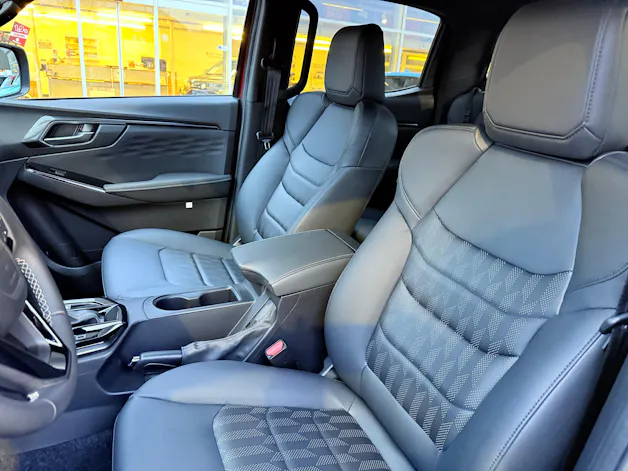 Isuzu D-MAX 1.9 CrewCab N60 Nitro Sport 4x4 Automat 5 JAHRE GARANTIEBei Garage Zöllig Finanzierung OHNE Zins möglich