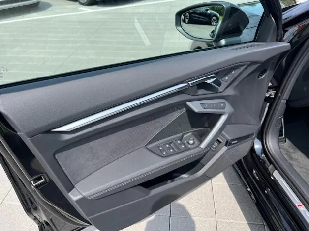 Audi A3 Sportback 35 TFSI S line Attraction S-tronic