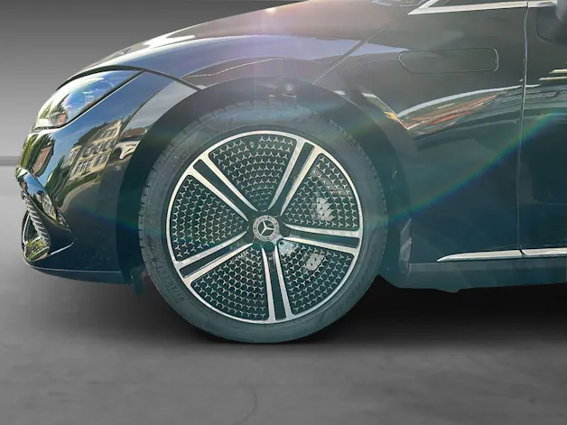 Mercedes-Benz EQE 350+