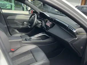 Peugeot 408 1.6 PHEV 225 GT