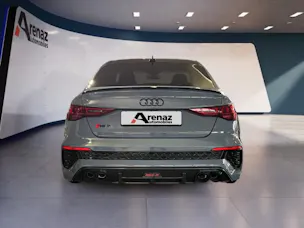 Audi LA VOITURE COMPACTE HAUT DE GAMME ULTIME - LIMITED ABT RS3-R DISPOSE DE 500 CH ET D’UN ENSEMBLE AÉRODYNAMIQUE EN CARBONE