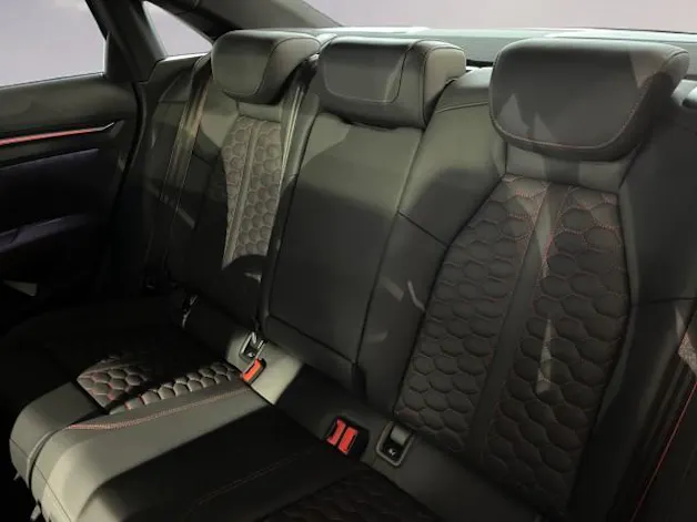Audi RS3 Limousine 2.5 TSI quattro S-tronic
