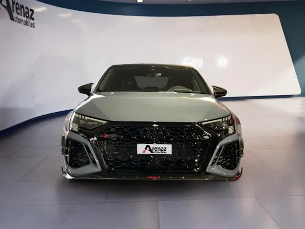 Audi RS3 Limousine 2.5 TSI quattro S-tronic