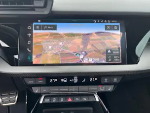 AUDI LA VOITURE COMPACTE HAUT DE GAMME ULTIME - LIMITED ABT RS3-R DISPOSE DE 500 CH ET D’UN ENSEMBLE AÉRODYNAMIQUE EN CARBONE