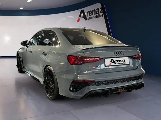 Audi RS3 Limousine 2.5 TSI quattro S-tronic