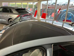 Audi LA VOITURE COMPACTE HAUT DE GAMME ULTIME - LIMITED ABT RS3-R DISPOSE DE 500 CH ET D’UN ENSEMBLE AÉRODYNAMIQUE EN CARBONE
