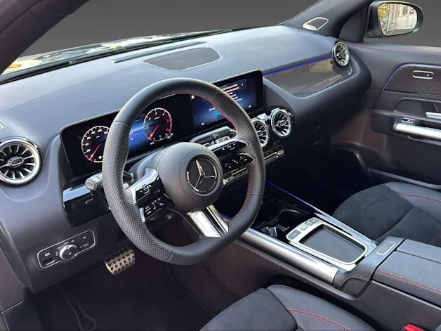 Mercedes-Benz GLA 220d 4M Swiss Star