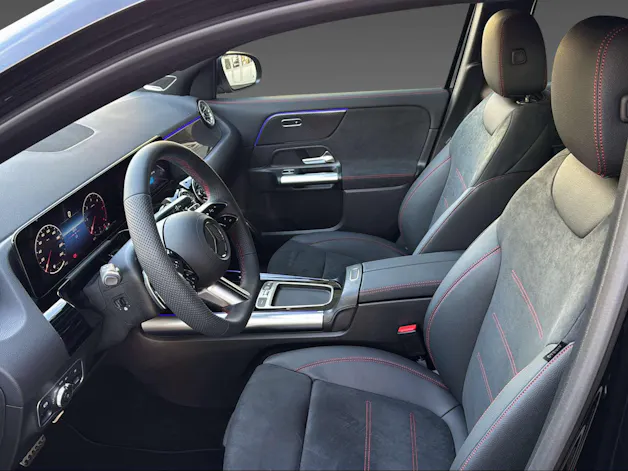 Mercedes-Benz GLA 220d 4M Swiss Star