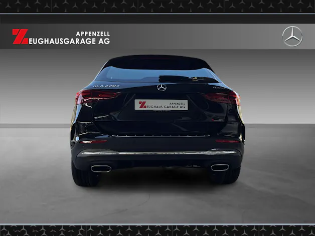 Mercedes-Benz GLA 220d 4M Swiss Star