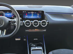 Mercedes-Benz GLA 220d 4M Swiss Star