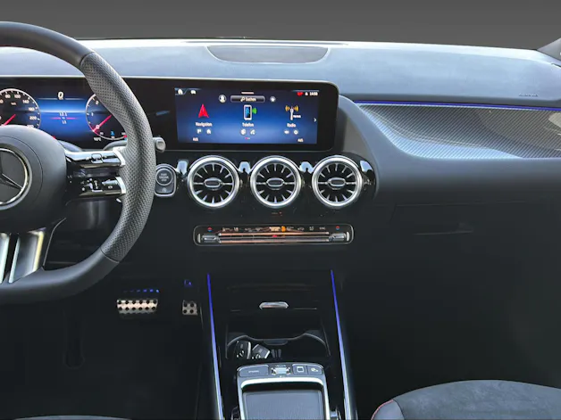 Mercedes-Benz GLA 220d 4M Swiss Star