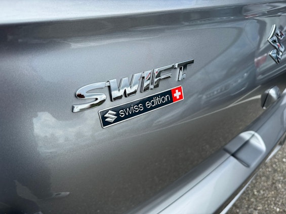 Vehicle image 23 Vehicle image 23